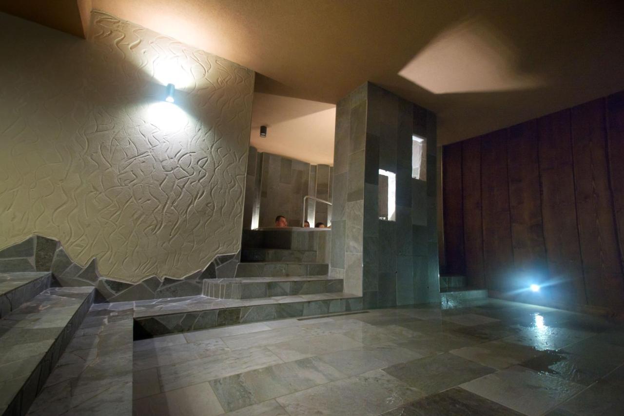 Hotel Lesana Стара Лесна Екстер'єр фото