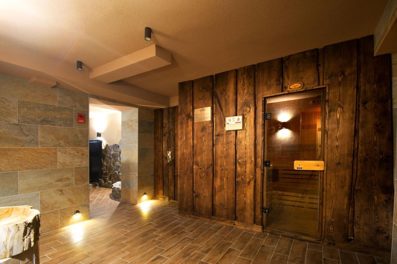 Hotel Lesana Стара Лесна Екстер'єр фото